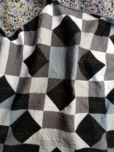Load image into Gallery viewer, "Urban Light" - Modern Throw Quilt