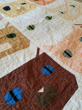 Load image into Gallery viewer, "Fat Cat" - Throw Quilt