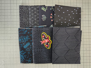 Black Fat Quarter Bundle - 7