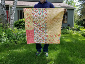 "Giant Scrappy Star" - Baby Quilt
