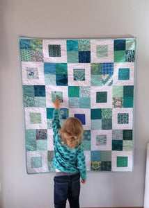 "Charming Frames" - Throw Quilt