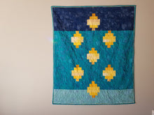 Load image into Gallery viewer, &quot;Paper Lanterns&quot; - Toddler Quilt